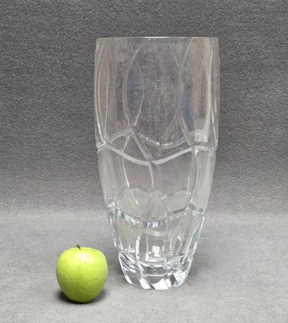Cristal tchèque: Grand vase en cristal moderne
H:...