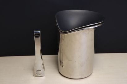 Georg JENSEN. 
Seau à glaçon et pince en...