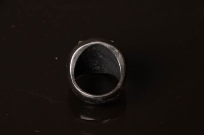 LALIQUE France
Bague en résine et bas-relief...