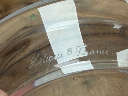 LALIQUE France. 
Vide poche en cristal pressé...