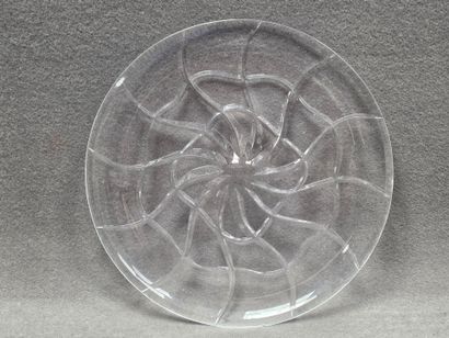Cristal tchèque: Grand plat moderne.
D: 40...