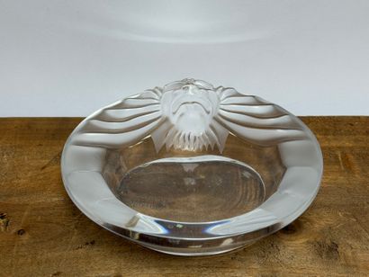 LALIQUE France. 
Vide poche en cristal pressé...