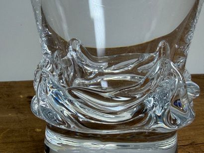 DAUM Vase Torcy en cristal.
H: 12 cm