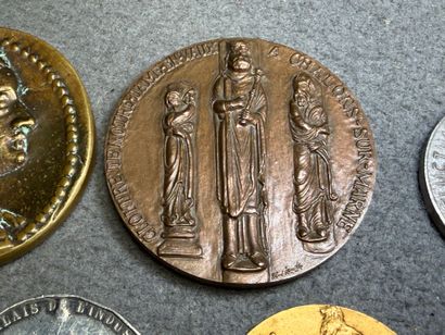 Ensemble de 6 médailles en bronze.
D: 5 à...