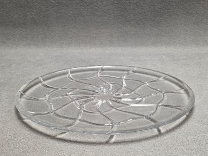 Cristal tchèque: Grand plat moderne.
D: 40...