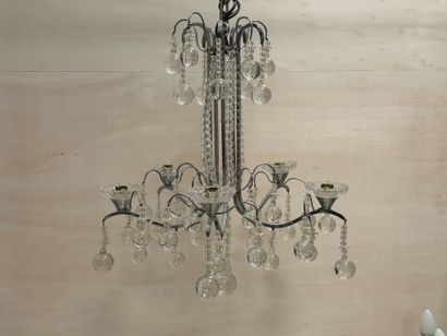 Lustre à perles et boules de verre à cinq...