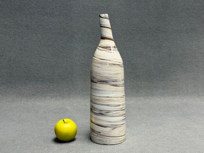 Bouteille en céramique terre mêlée
H. :37...