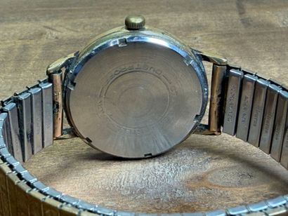 Deux montres d'homme années 1960
- LIP -...