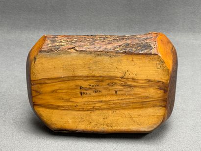 VALLAURIS - Tony BAIN. 
Panier en bois d'olivier
16...