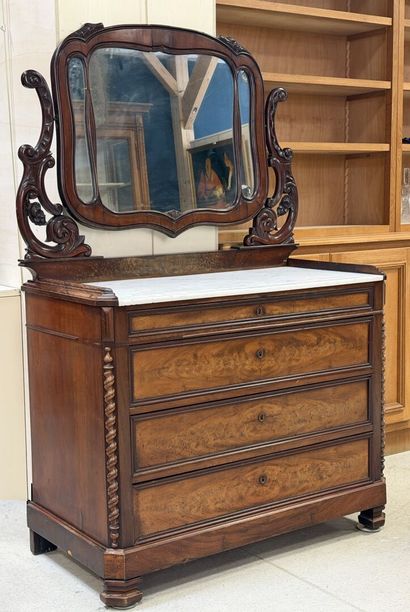 Commode de toilette en palissandre et placage...