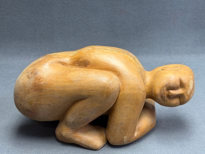 Sculpture en bois. 
27 x 50 x 28 cm.