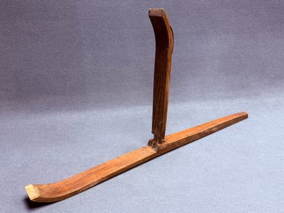 Pince de sellier en bois pliante. 
L. :97...