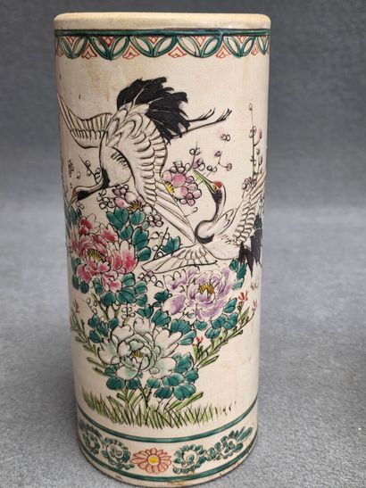 JAPON début XX° 
Paire de vases rouleaux...