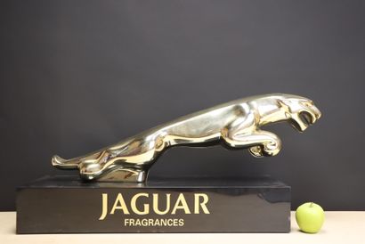 Jaguar Fragrances
Grande sculpture publicitaire...