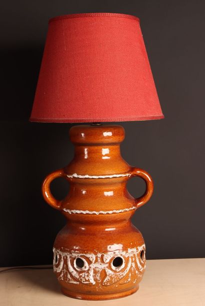 Lampe en ceramique allemande 1970. 
H. :46...