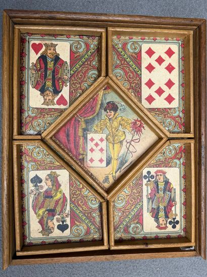 Nain jaune en coffret. 
4,5 x 30 x 25 cm...