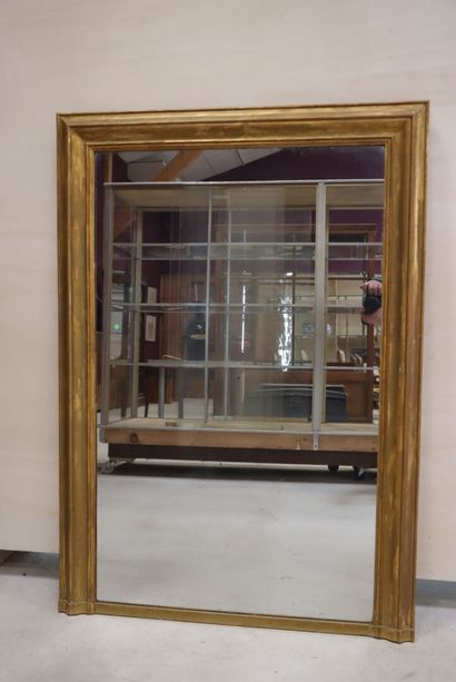 Miroir de cheminée cadre stuc doré
140 x...