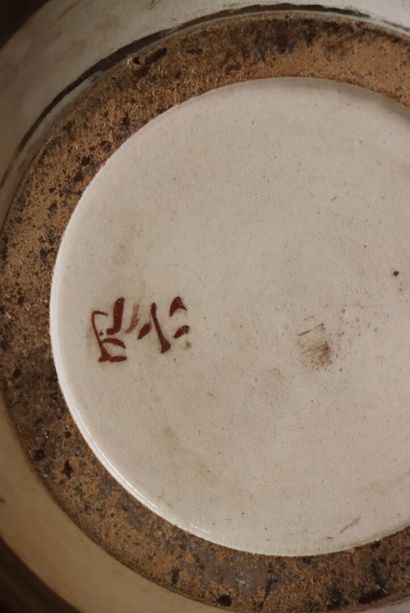 Grand vase en faience de Satsuma sur socle...
