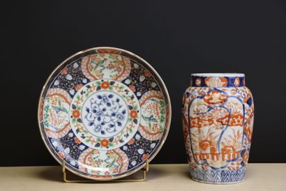 Vase et coupe creuse en porcelaine du Japon...