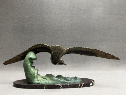 Marcel LEDUCQ (1879-1955)
Mouette sur vague
Sculpture...