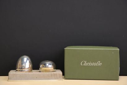 CHRISTOFLE Paire de salerons en métal argenté,...