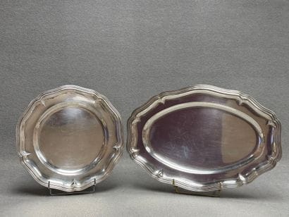 Plat rond et plat ovale en métal argenté...