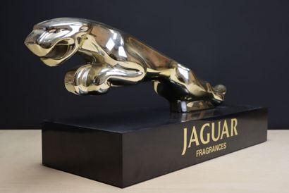Jaguar Fragrances
Grande sculpture publicitaire...