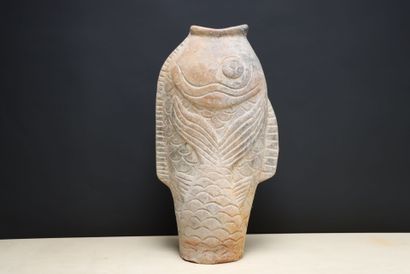 Grand poisson décoratif en terre cuite de...