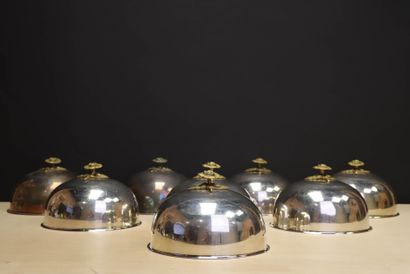 Suite de huit cloches de service en métal...