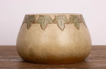 Felix-Optat MILET (1838-1911) à Sèvres 
Vase...