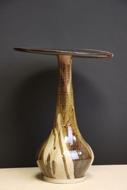 Vase à large col aplati en grès émaillée...