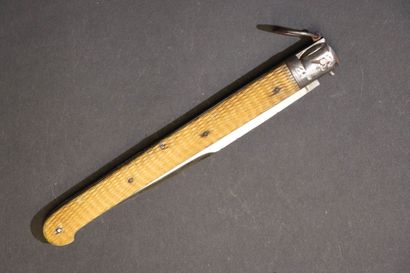 Couteau pliant droit, manche à plaquettes...