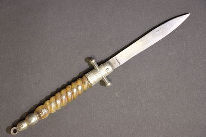 Couteau pliant solognot, à garde, manche...