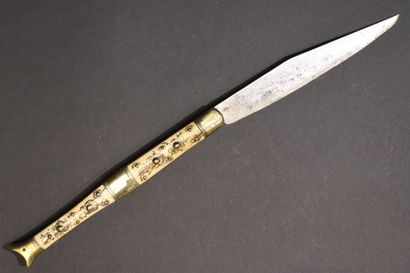 Couteau navaja français, XIX°, le manche...