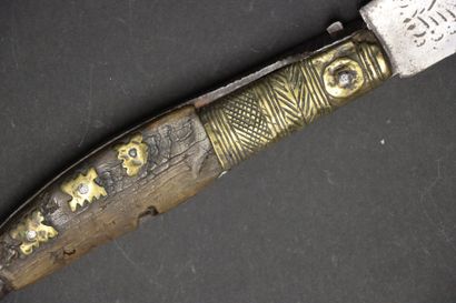 Grand couteau pliant type Navaja XIX°
Manche...