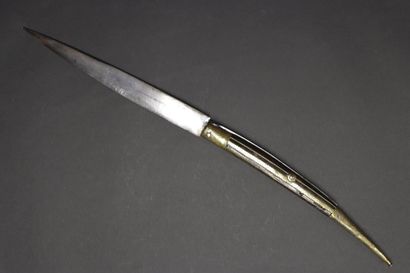 Grand couteau pliant type navaja, XIX°
Manche...
