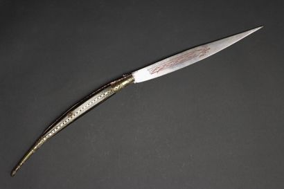 Grand couteau pliant type navaja, 
Manche...