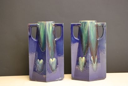 Louis CAGNAT (1888-1977)
Paire de vases à...