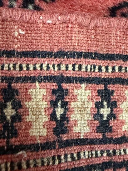 Tapis de prière.
140 x 100 cm.
