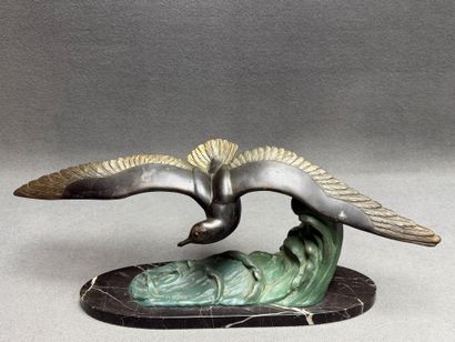 Marcel LEDUCQ (1879-1955)
Mouette sur vague
Sculpture...