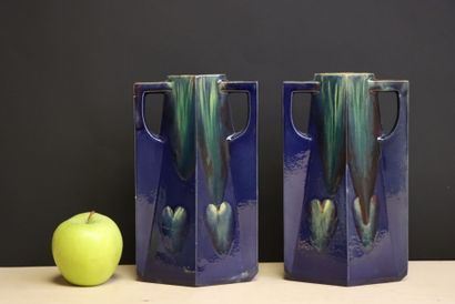 Louis CAGNAT (1888-1977)
Paire de vases à...