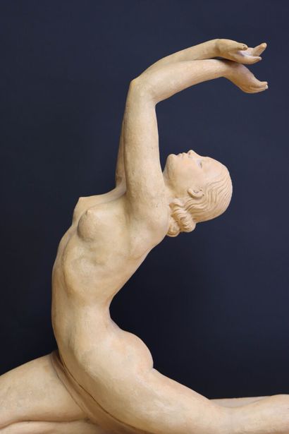 J. DALBREUSE (XXe)
Danseuse
Epreuve en terre-cuite...
