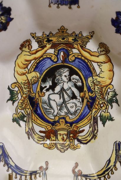 Gien. 
Assiette creuse et assiette plate...