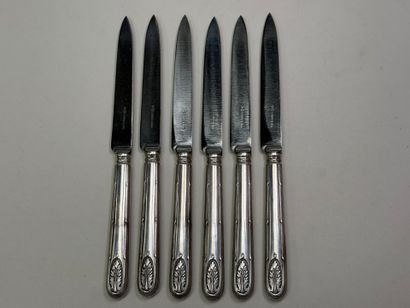 CARDEILHAC: Suite de six couteaux à entremet...