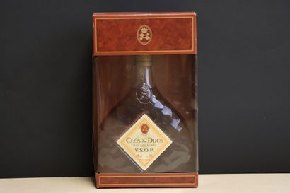 Clés des Ducs. 
Vieil Armagnac.