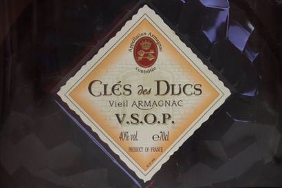 Clés des Ducs. 
Vieil Armagnac.