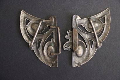 Boucle de ceinture vers 1900 à décor de salamandre...