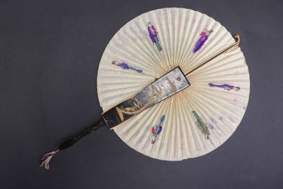 Eventail chinois en papier et laque.
L: 29...