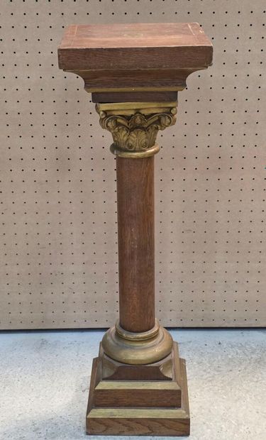 Paire de colonnes support en bois naturel...