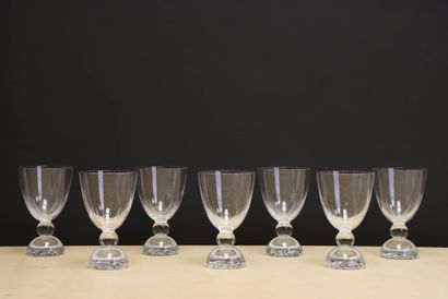 Suite de six verres à pied dans leur carton
On...